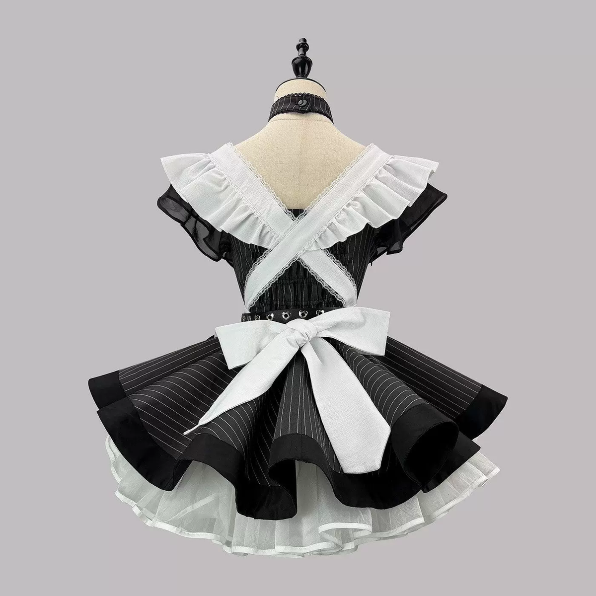 Black and White Striped Ruffled Lolita Dress with Belt Accent 商品画像