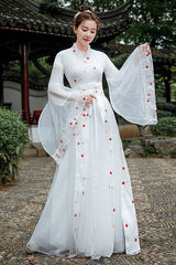 White New Safflower Embroidery Ancient Costume Sweet Hanfu Dress - Product - 2
