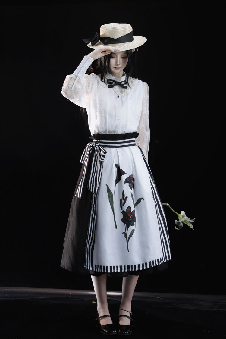 White/Black Lily Printed Ruffled Embroidered Bow Gothic Lolita Skirt - Product - 6