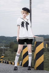 Black/White [Old Stories] Navy Collar Short Sleeves Bowknot Ouji Gothic Lolita Blouse Shorts Set - Black/White - 1