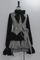 Grey Rabbit Hunt Dark Pattern Jacquard Print Ouji Vintage Prince Lolita Shorts - Product - 3