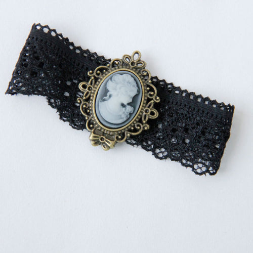 Black Lace Retro Victorian Beauty Head Elastic Gothic Lolita Armband Bracelet - Product - 3