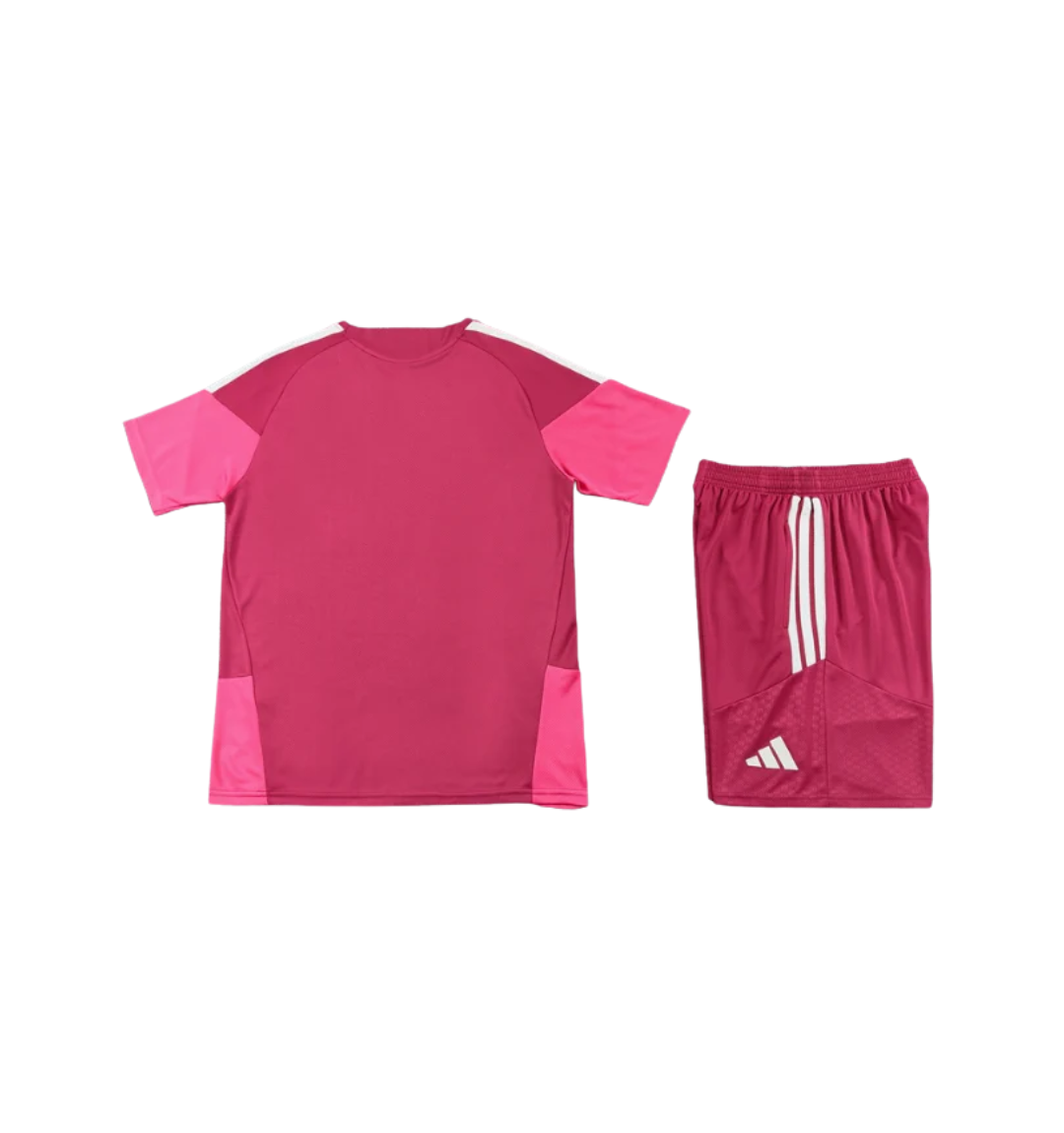 Real Madrid 2026/2027 Short Sleeve/Shorts Tracksuit Pink - view 2