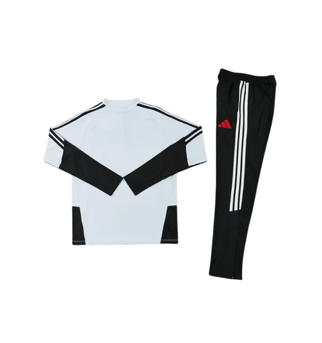 Liverpool 2026/2027 1/4 Zipper Tracksuit Grey - view 2