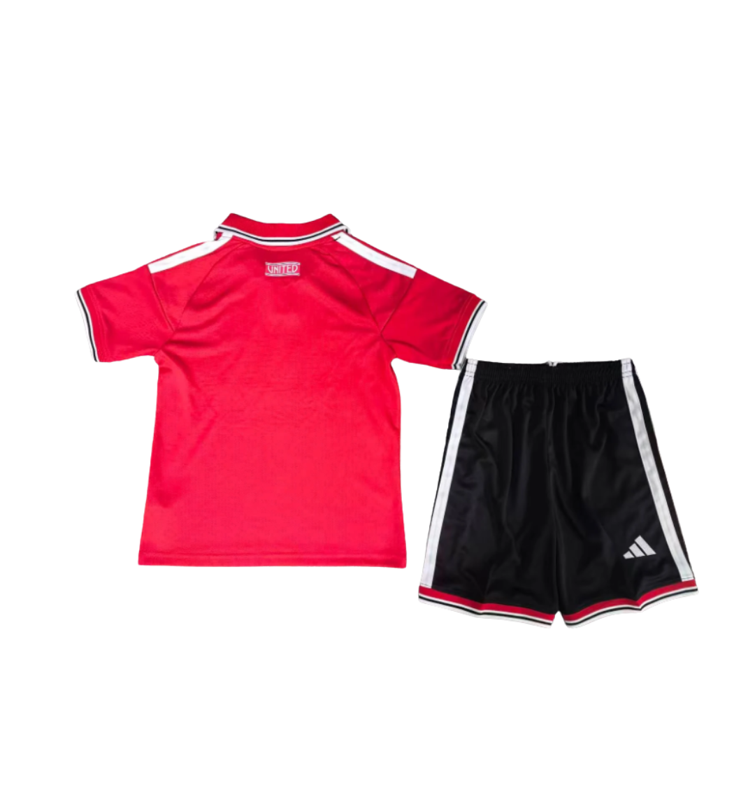 Manchester United 2026/2027 Home Set (Adults and Kids) 商品画像