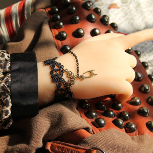 Black Fashion Simple Bride Lace Fringe Female Sweet Bracelet - Product - 4