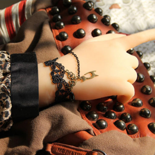 Black Fashion Simple Bride Lace Fringe Female Sweet Bracelet - Product - 4