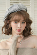 Parrucca corta giovanile Sweet Lolita Lana riccia verso l'esterno Flip Air Bangs 3 colori vista frontale