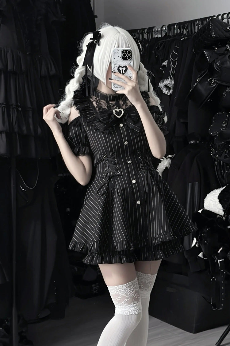 [Silver Candle Elegy”] Short Sleeves Printed Ruffled Cut-Out Bow Gothic Jirai Kei Top and Shorts Set 2 Colors - Product - 12