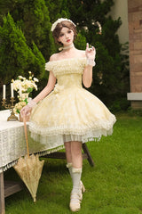 Yellow [Falling Flowers as a Message] Square Collar Flying Sleeves Print Ruffle Lace Sweet Elegant Lolita Short Dress - Product - 6