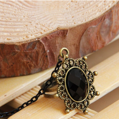 Black Retro Lace Pearl Gems Palace Prom Female Personality Gothic Lolita Bracelet With Ring One Chain - Product - 4