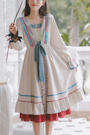 Mehrfarbiger, quadratischer Kragen, Rüschen, lange Ärmel, getäfelter Saum, süß (Kleid einzeln), Vorderansicht