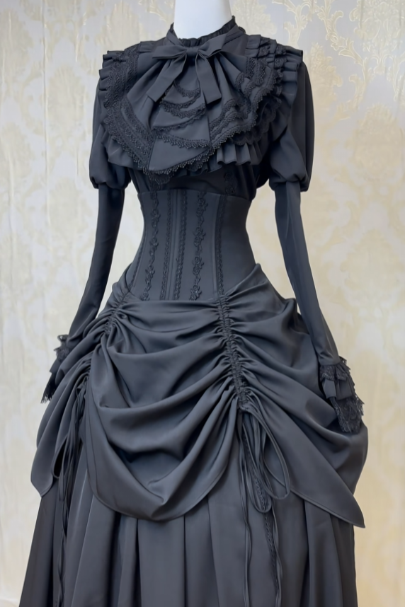 Immortal Bird Gothic Lolita set pieces