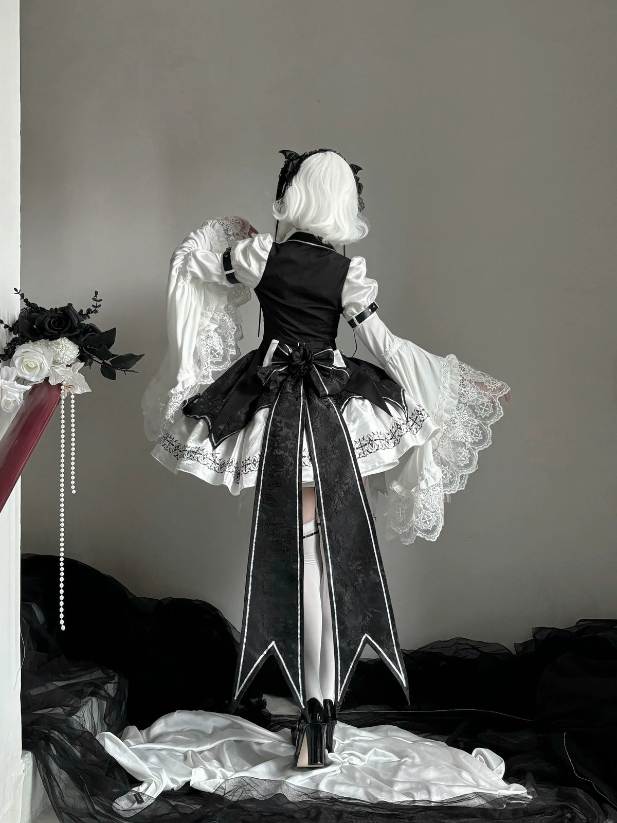 Rose Blood Hunter Gothic-Lolita Kleiderset Detailansicht 2