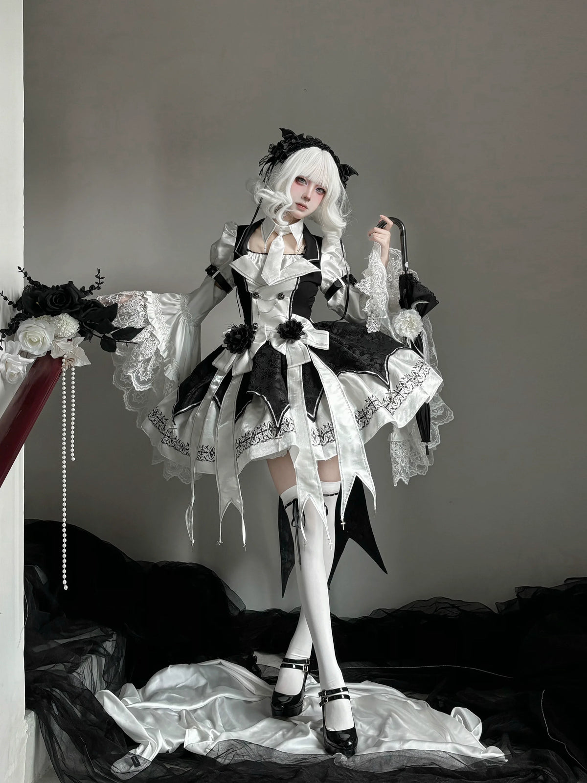Rose Blood Hunter Gothic-Lolita Kleiderset, Vorderansicht