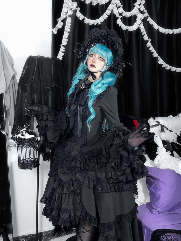 Immortal Bird Gothic Lolita outfit detail