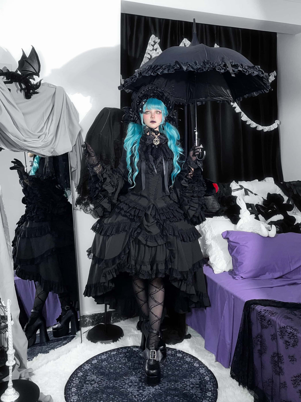 Immortal Bird Gothic Lolita construction detail