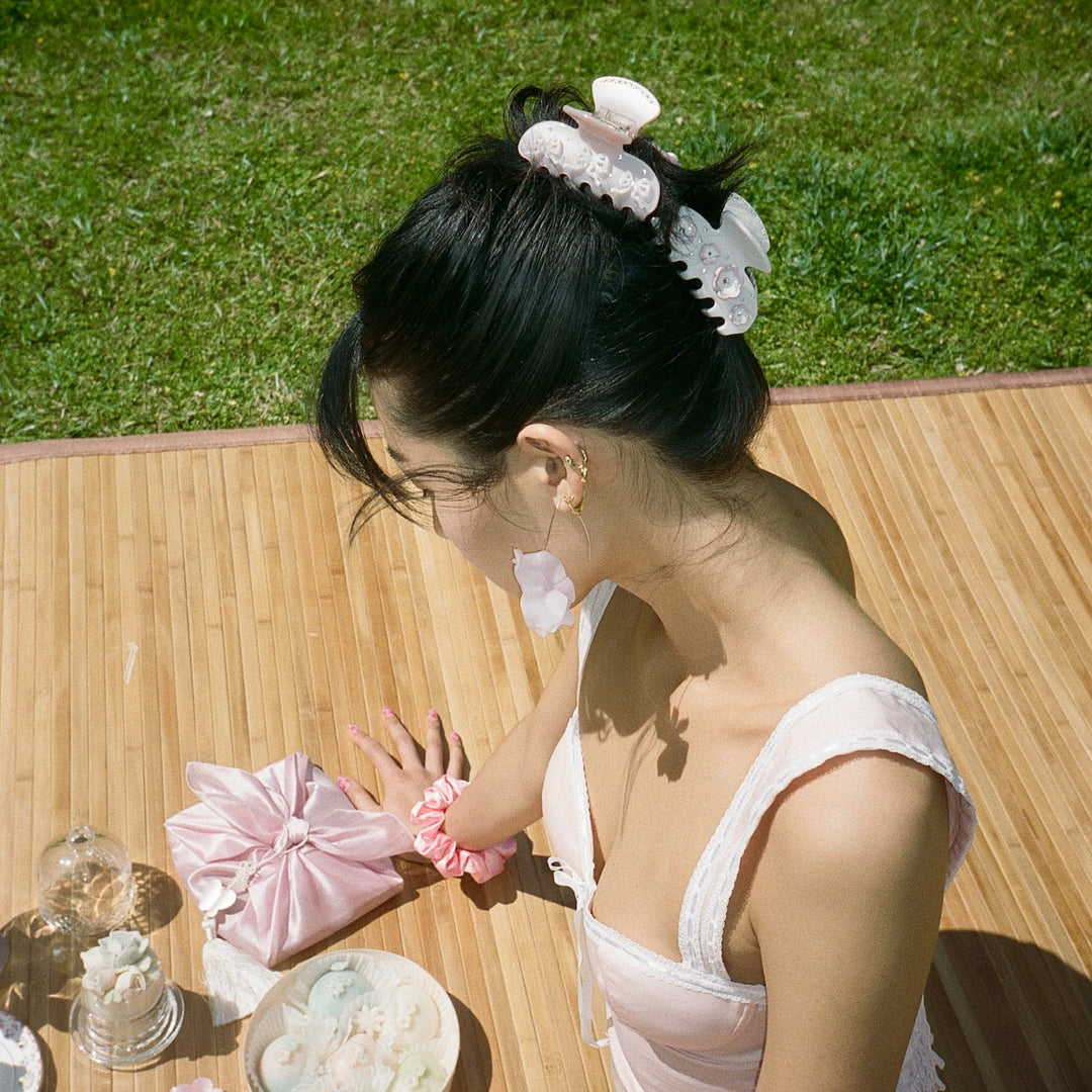 Sweetheart Clip in Pink Pixie hairstyle