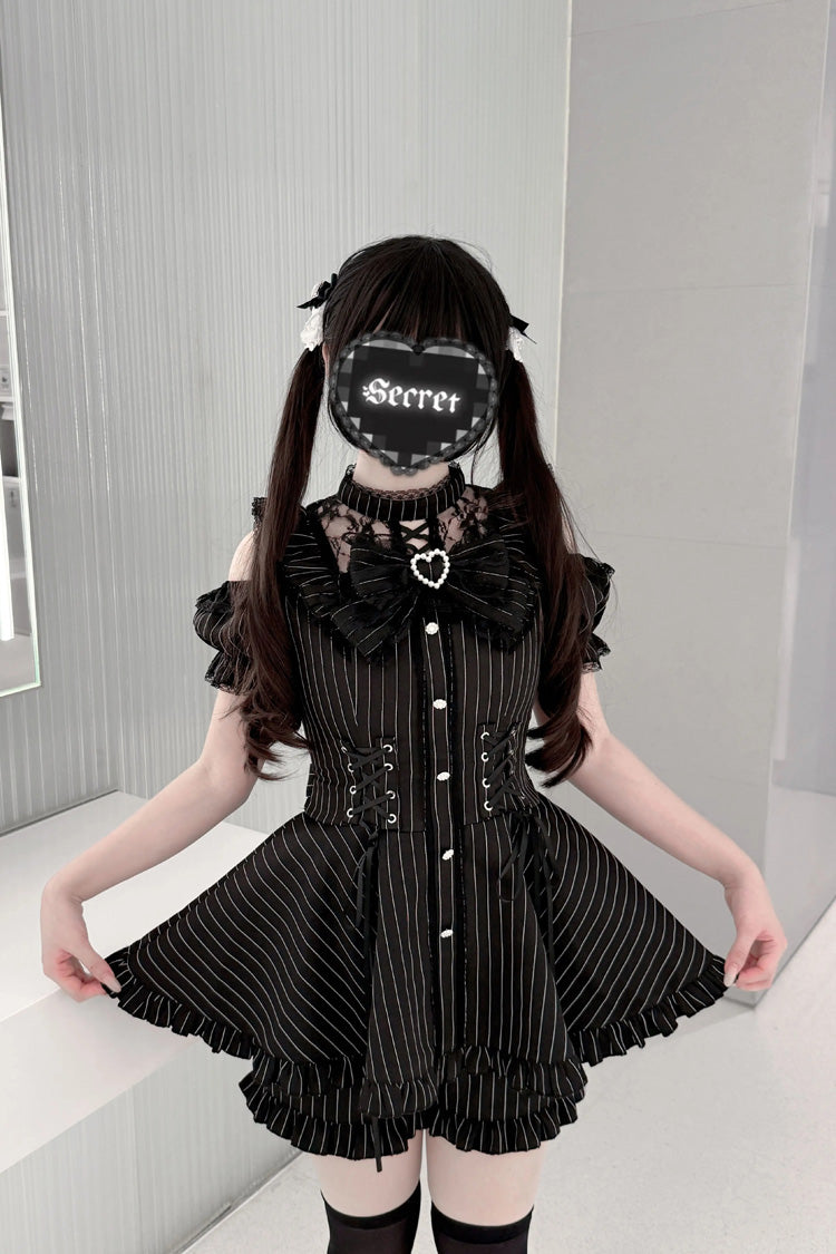 [Silver Candle Elegy”] Short Sleeves Printed Ruffled Cut-Out Bow Gothic Jirai Kei Top and Shorts Set 2 Colors - Product - 7