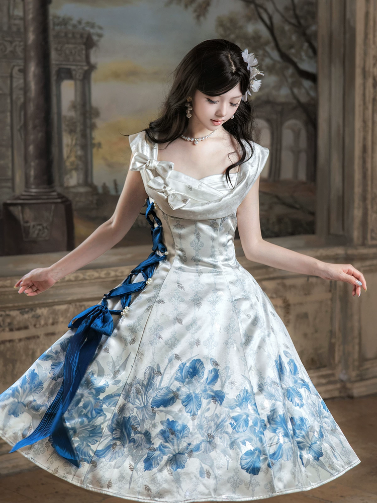 Blauer Blumendruck, ärmellos, drapierter Kragen, seitliche Schnürschleife, süße Prinzessin Vintage (Kleid einzeln), Detailansicht 5