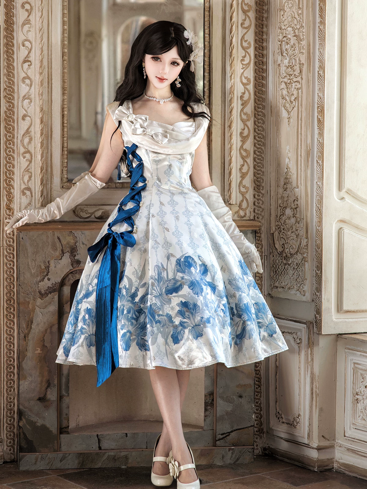 Blauer Blumendruck, ärmellos, drapierter Kragen, seitliche Schnürschleife, süße Prinzessin Vintage (Kleid einzeln), Detailansicht 7