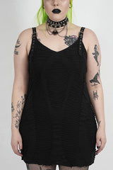 Black Metal Eyelets Strap Irregular Knit Plus Size Women's Punk Sling Dress - Black - 1