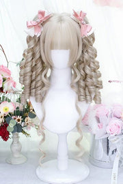 Gebleekte walnootblonde Sweet Lolita Romeinse krullen Pigtails Pruikenset vooraanzicht