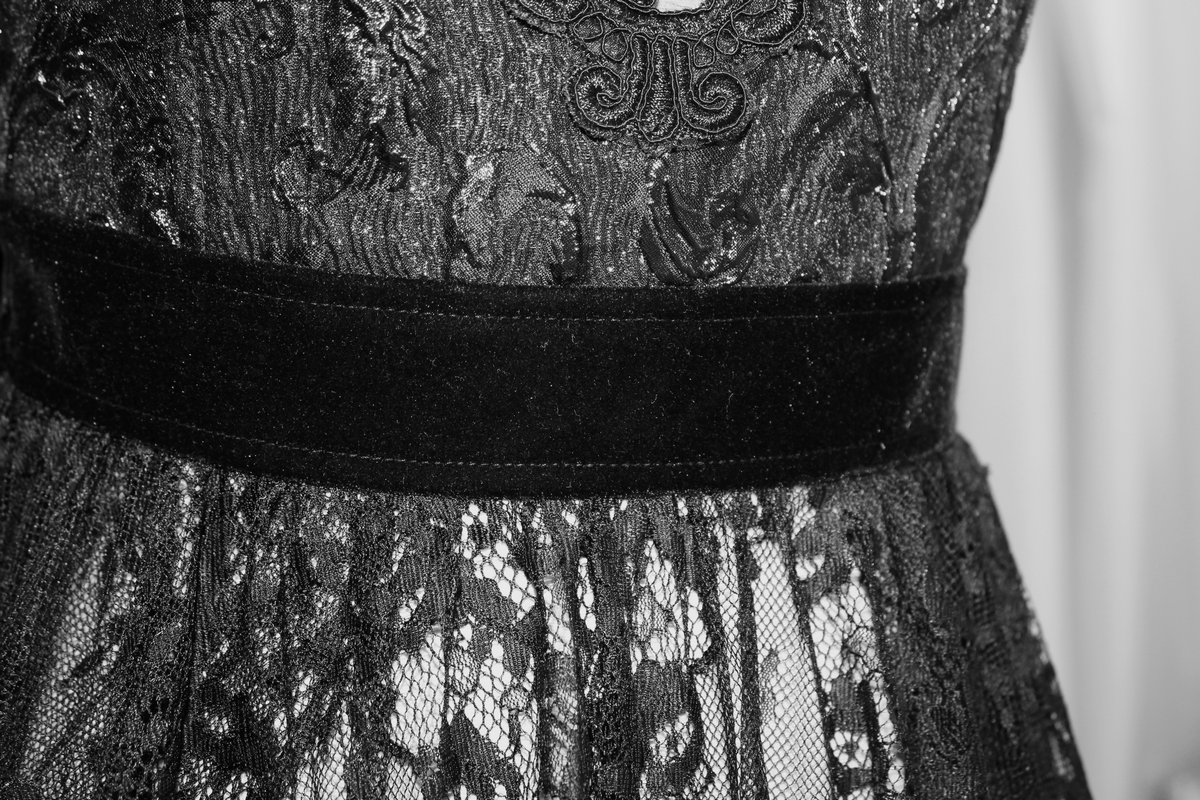 Black Gothic Lace Sleeveless Short Irregular Dress / Women's Black Dress With Red Beading - image 10