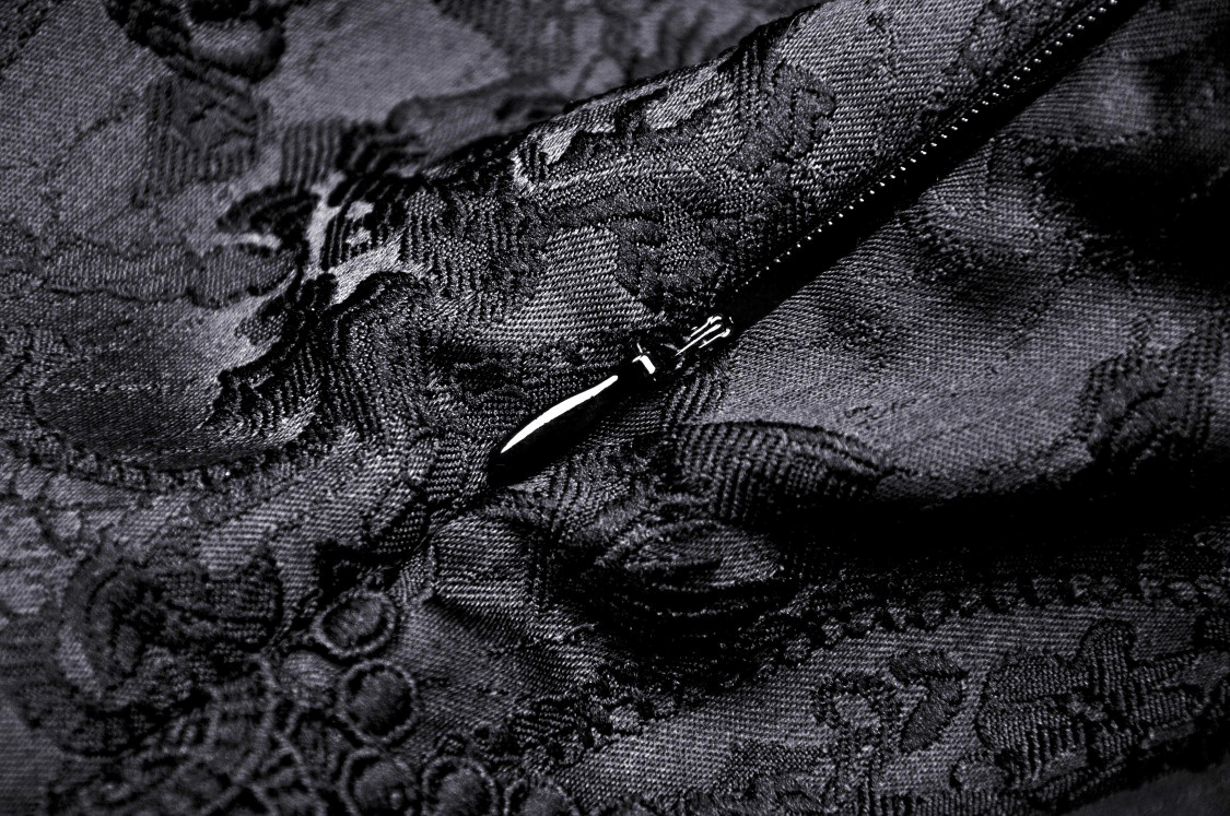 Black Gothic Long Sleeves Lace Maxi Dress with Red Brooch - image 16