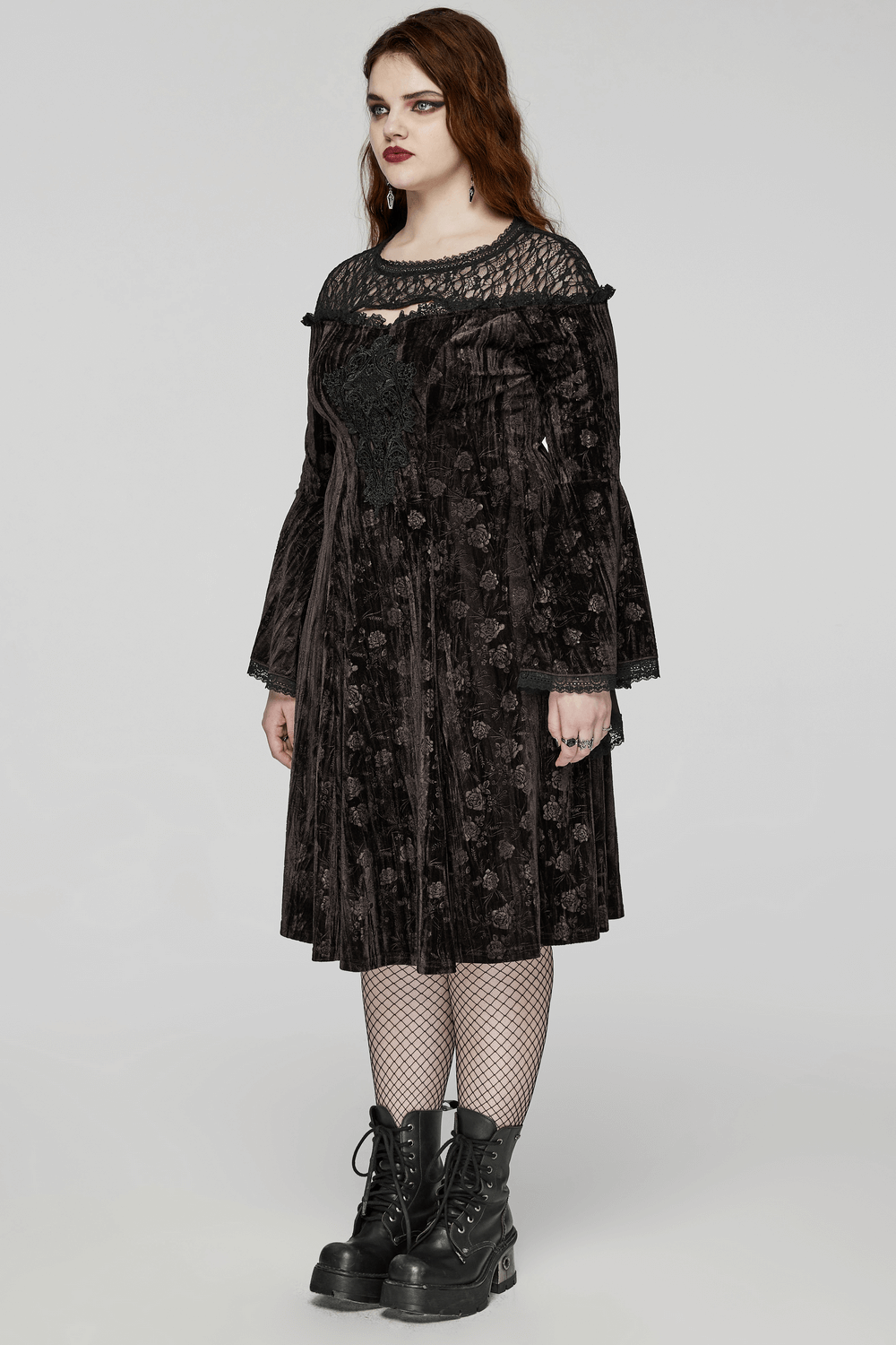 Chic Velvet Dress with Lace and Trumpet Sleeves - image 12