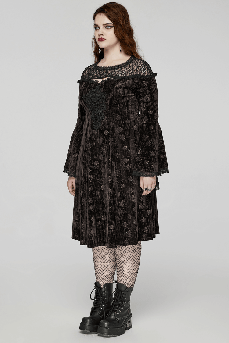 Chic Velvet Dress with Lace and Trumpet Sleeves - image 12