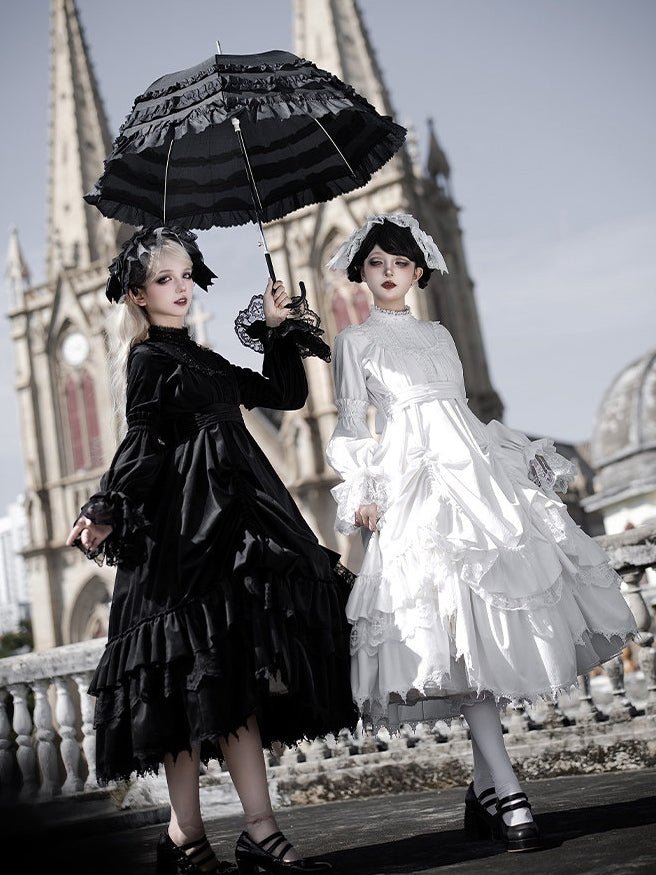 White Gothic Lolita dress waist belt detail