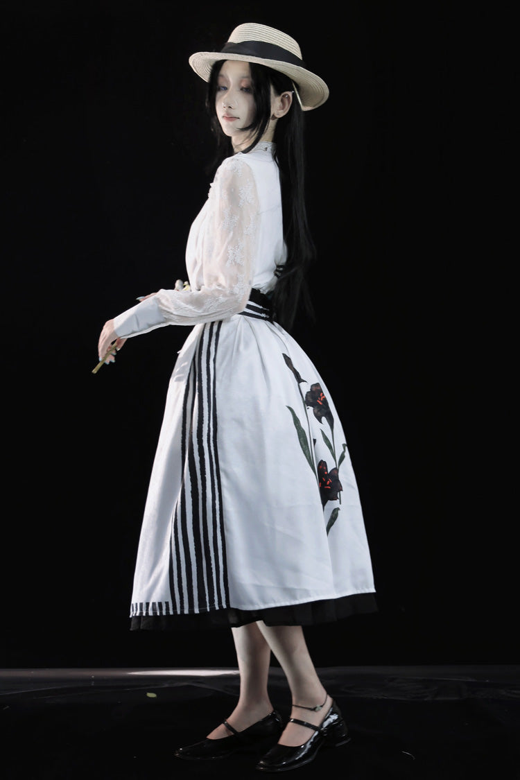 White/Black Lily Printed Ruffled Embroidered Bow Gothic Lolita Skirt - Product - 5