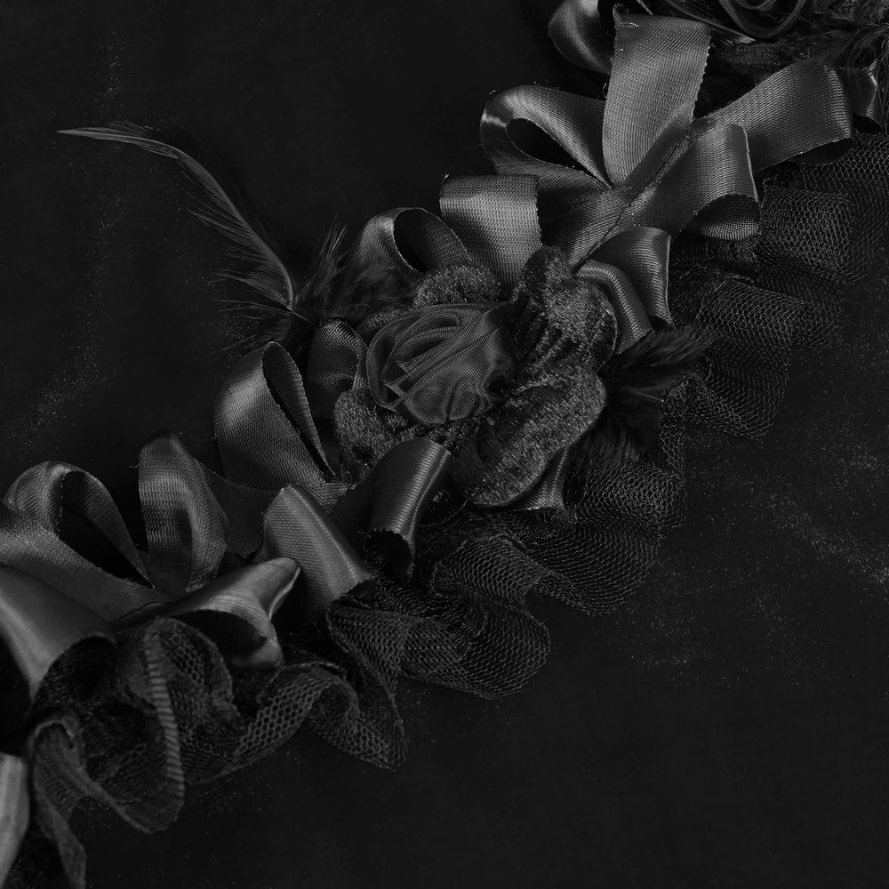 Elegant Black Lace Evening Dress with Beads and Chains - image 11