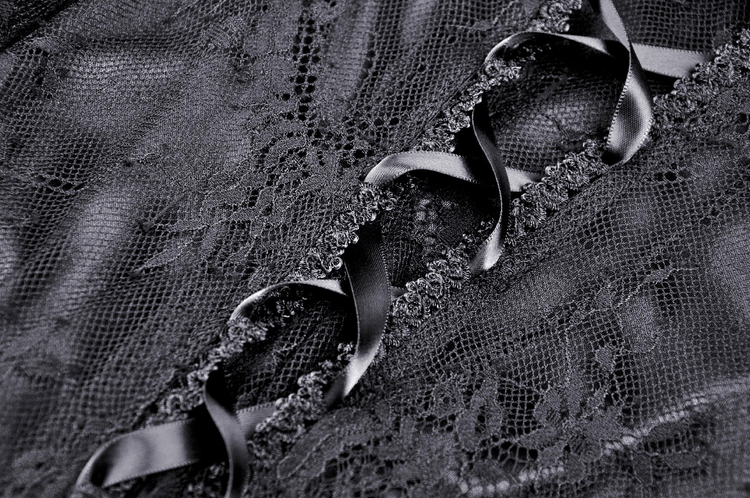 Elegant Black Lace Evening Gown with Gothic Flair - image 8