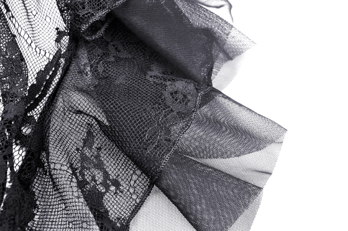 Elegant Black Lace Evening Gown with Gothic Flair - image 9