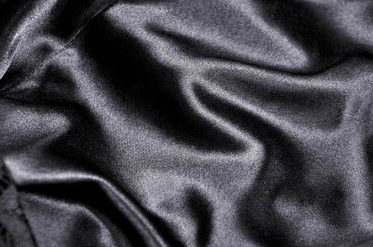 Elegant Black Lace Evening Gown with Gothic Flair - image 11
