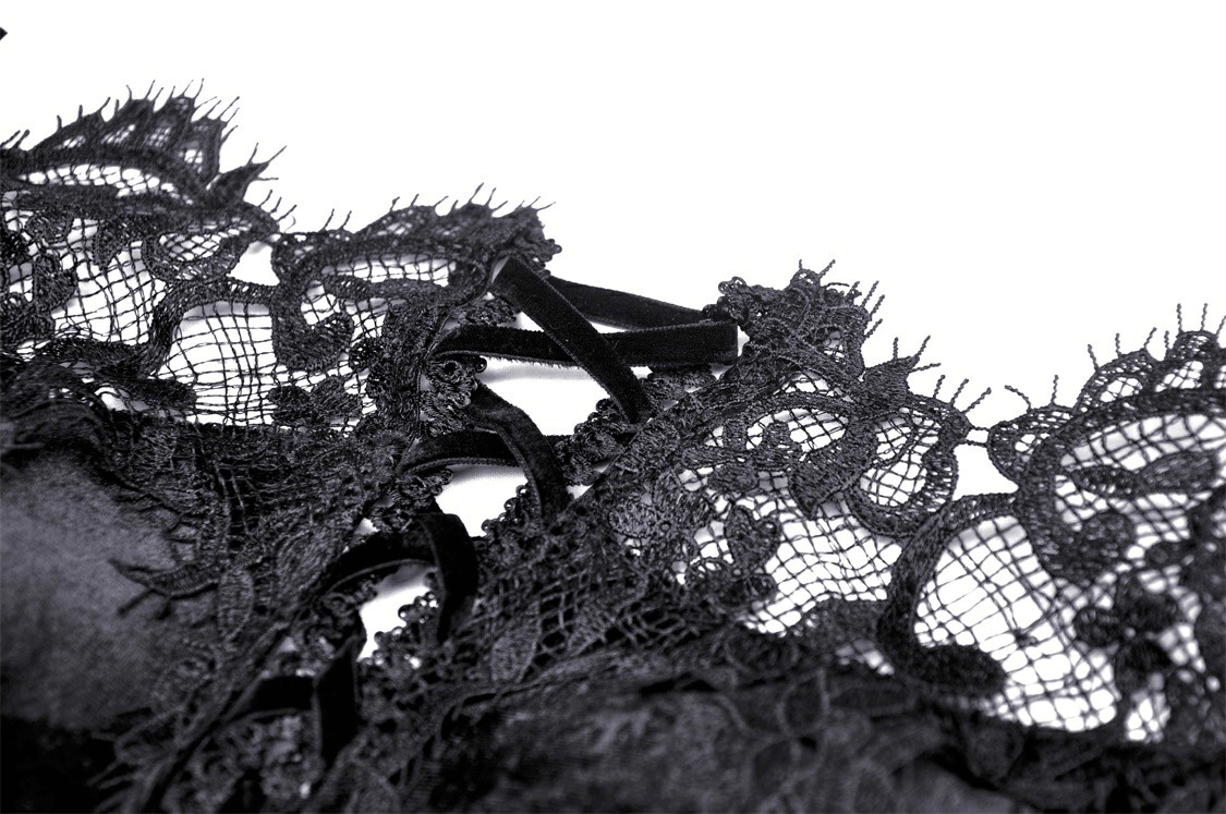 Elegant Black Lace Victorian Gown for Evening Events - image 11