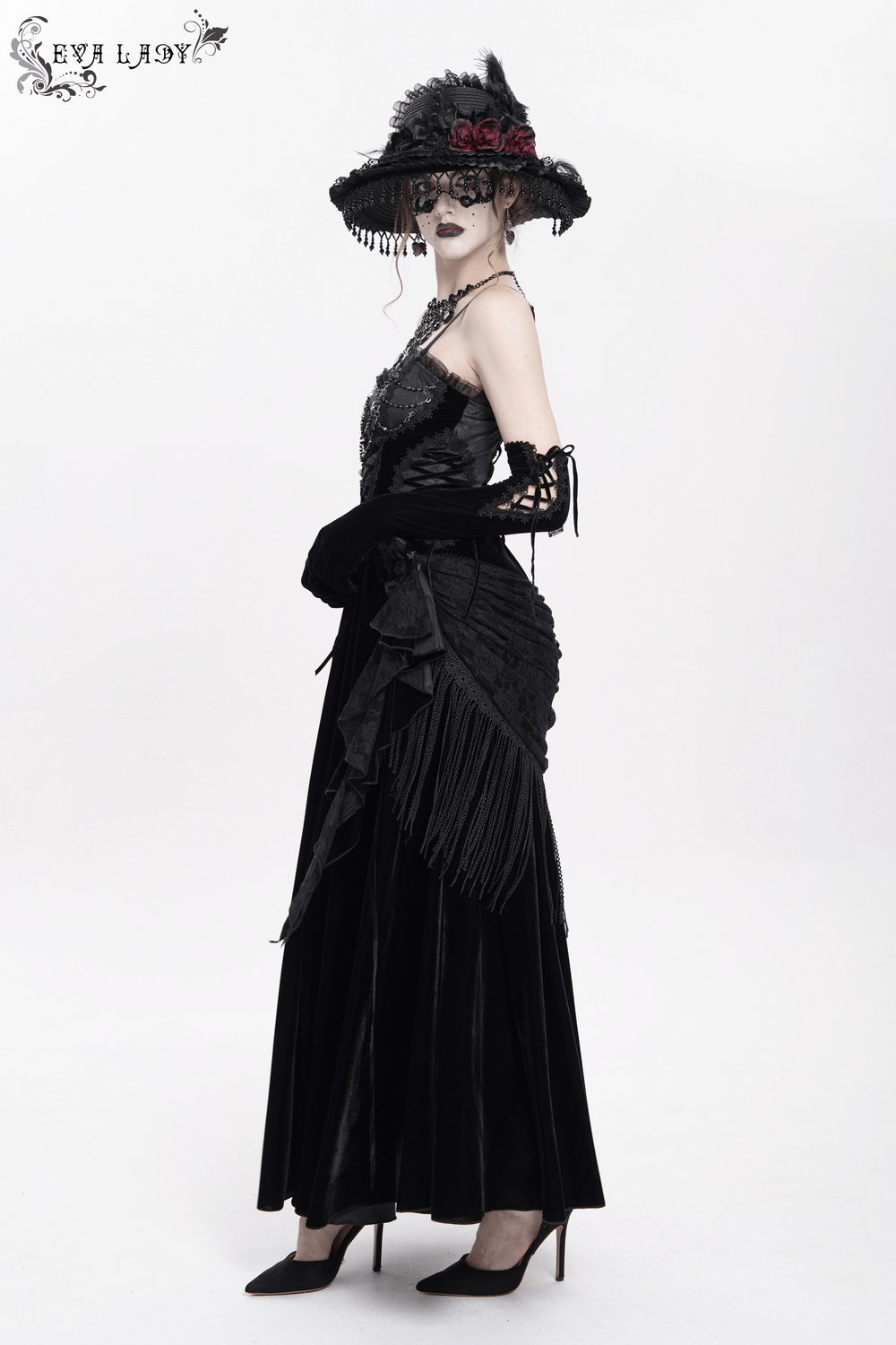 Elegant Maxi Dress with Lace Corset and Beaded Detail - image 22
