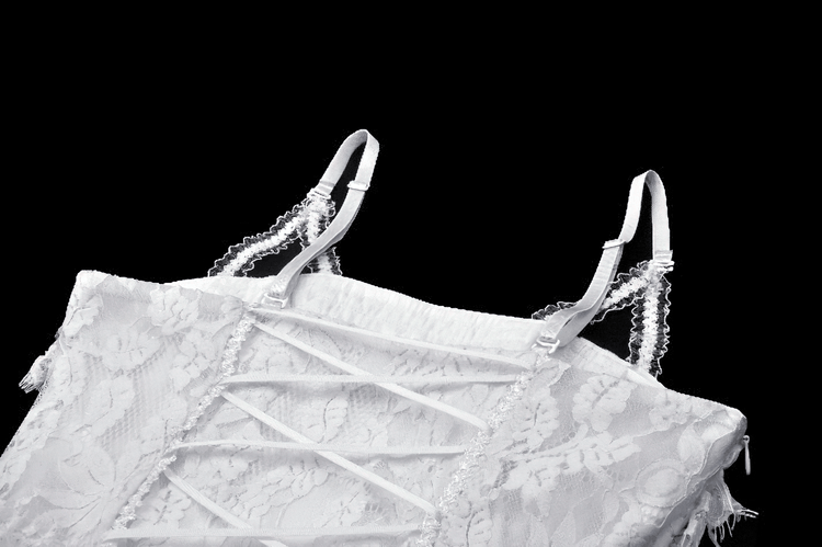 Elegant White Lace Mermaid Dress with Spaghetti Straps - image 9