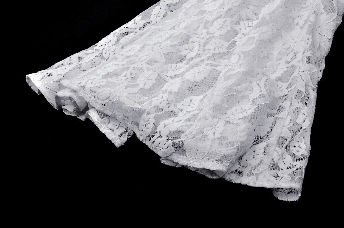 Elegant White Lace Mermaid Dress with Spaghetti Straps - image 10