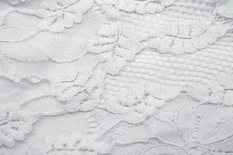 Elegant White Lace Mermaid Dress with Spaghetti Straps - image 12