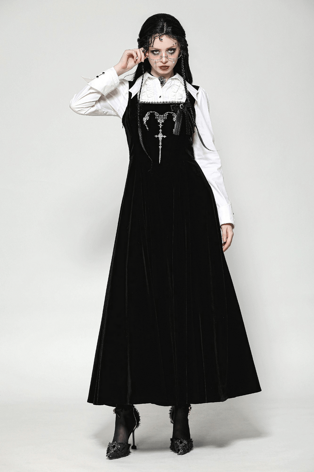 Enchanting Black Long Dress with Lace-Up Back - image 12