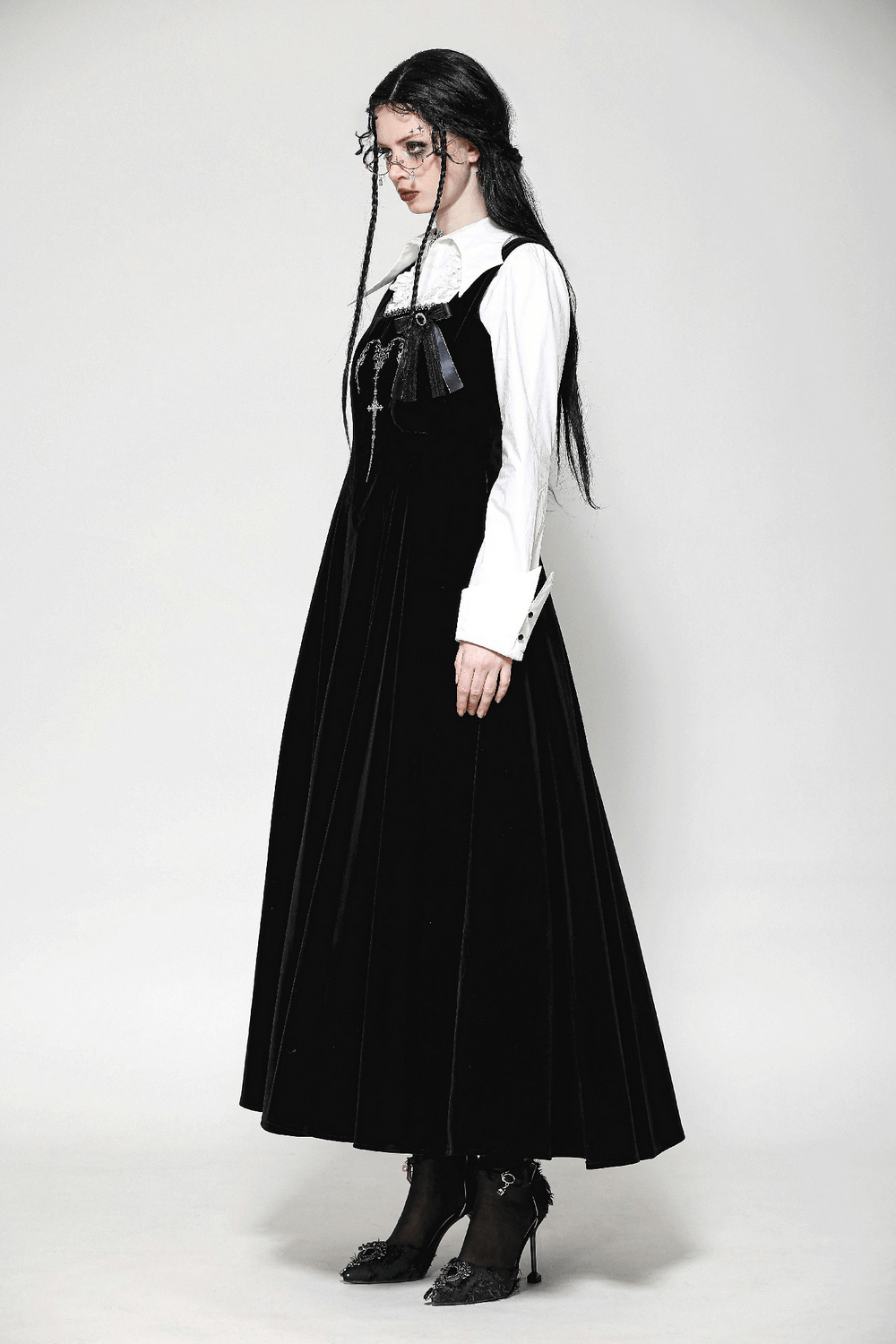 Enchanting Black Long Dress with Lace-Up Back - image 15