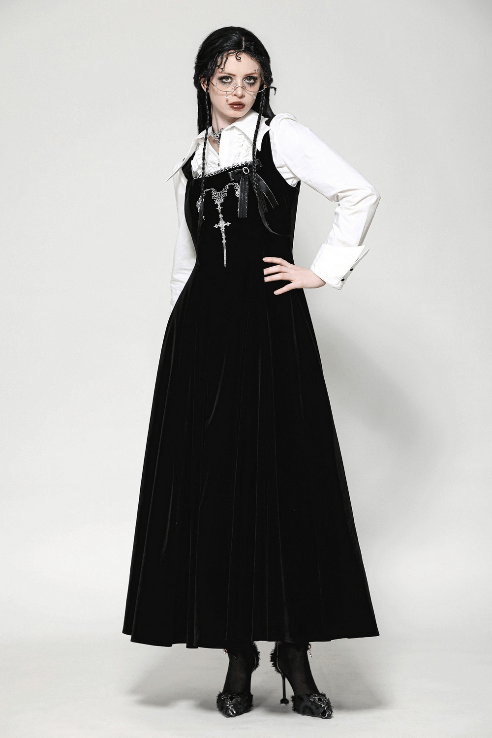 Enchanting Black Long Dress with Lace-Up Back - image 16