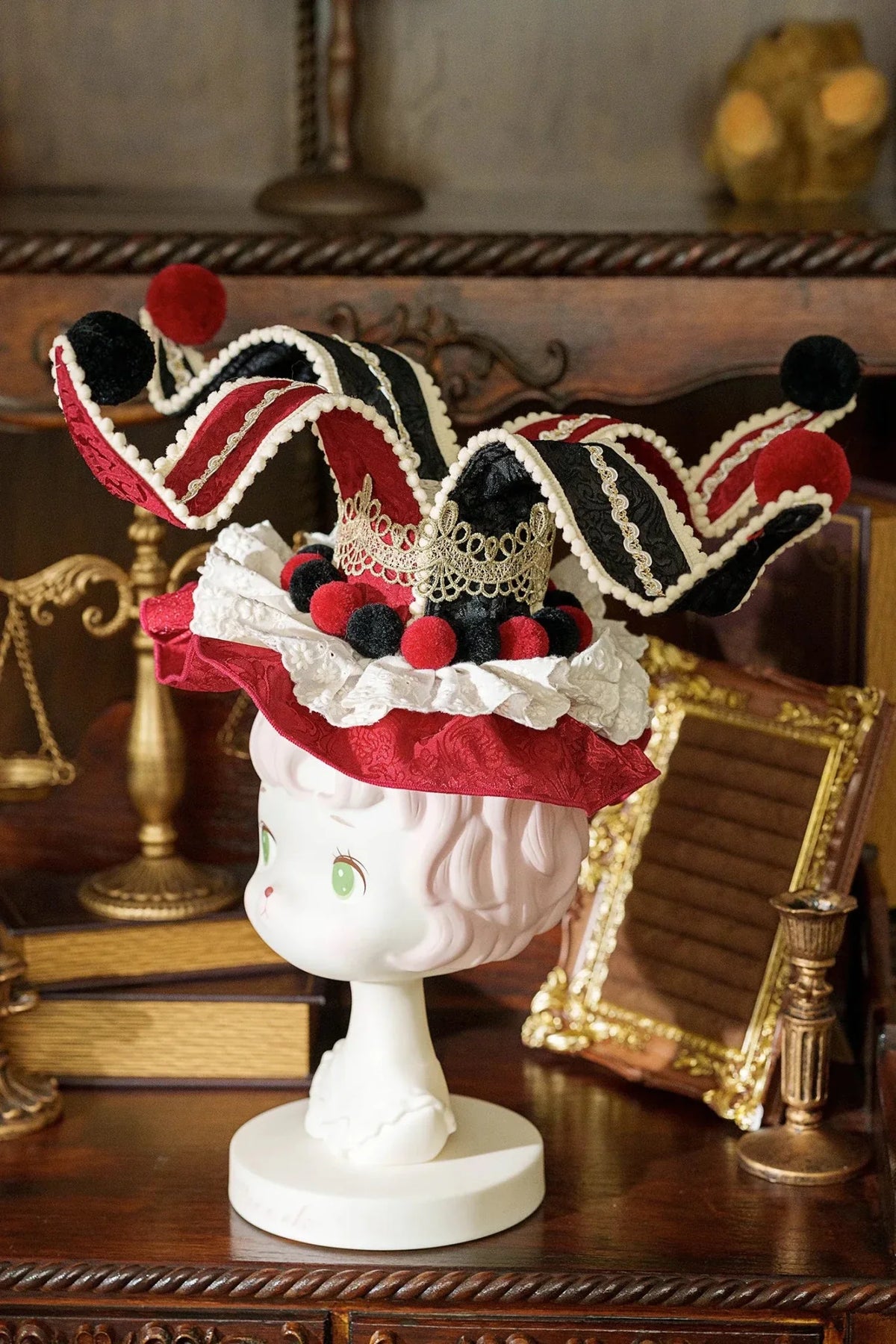 Queen of Hearts Gothic Lolita matching hat