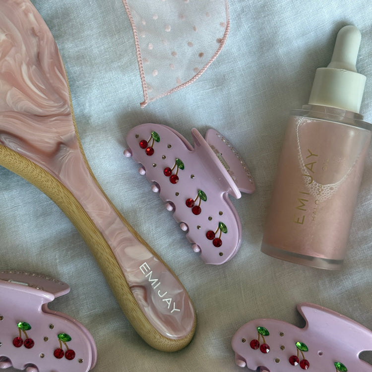 Sweetheart Clip in Pink Cherry Pie styling image