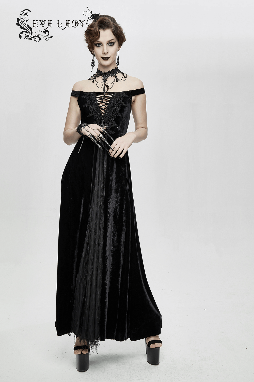 Vintage Sexy Off Shoulder Velvet Long Dress / Gothic Black Dress with Lace On Bodice & Lace-up Back - image 16