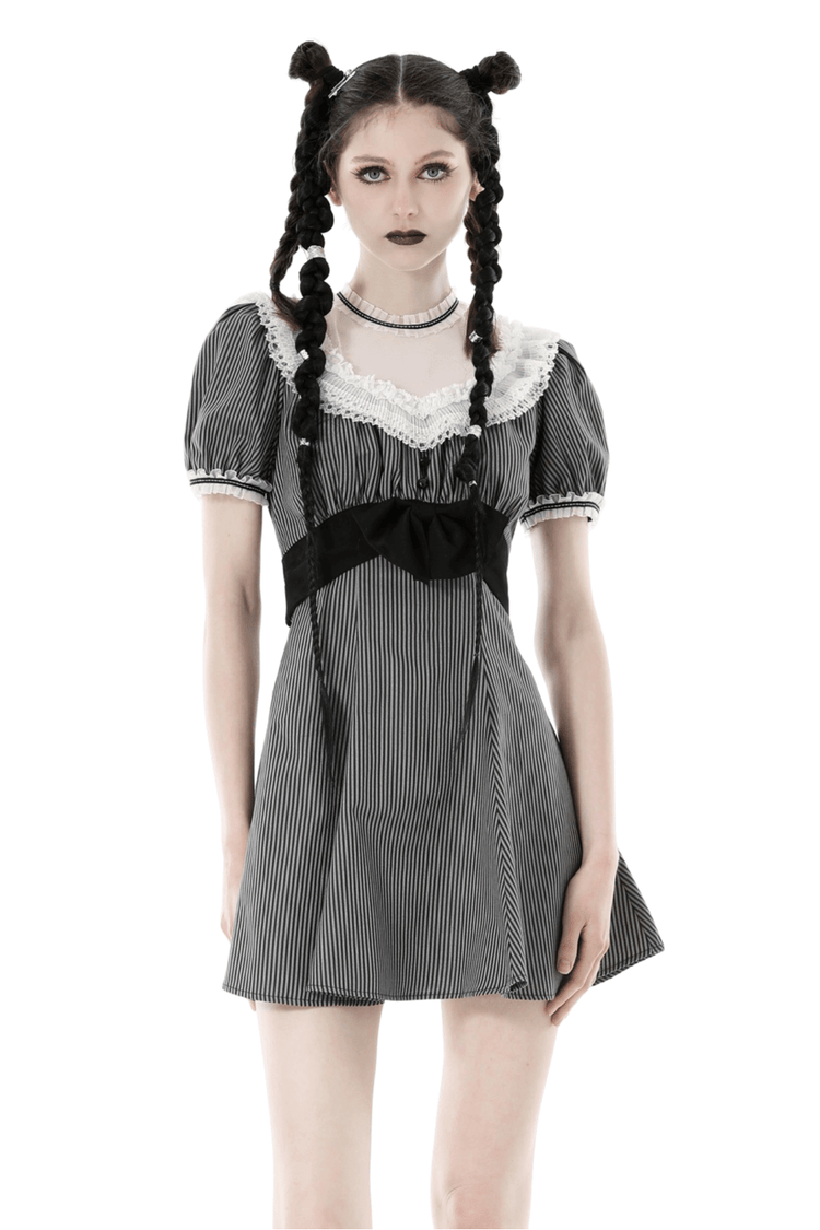Vintage Striped Dress with Lace and Bow Detail - image 1
