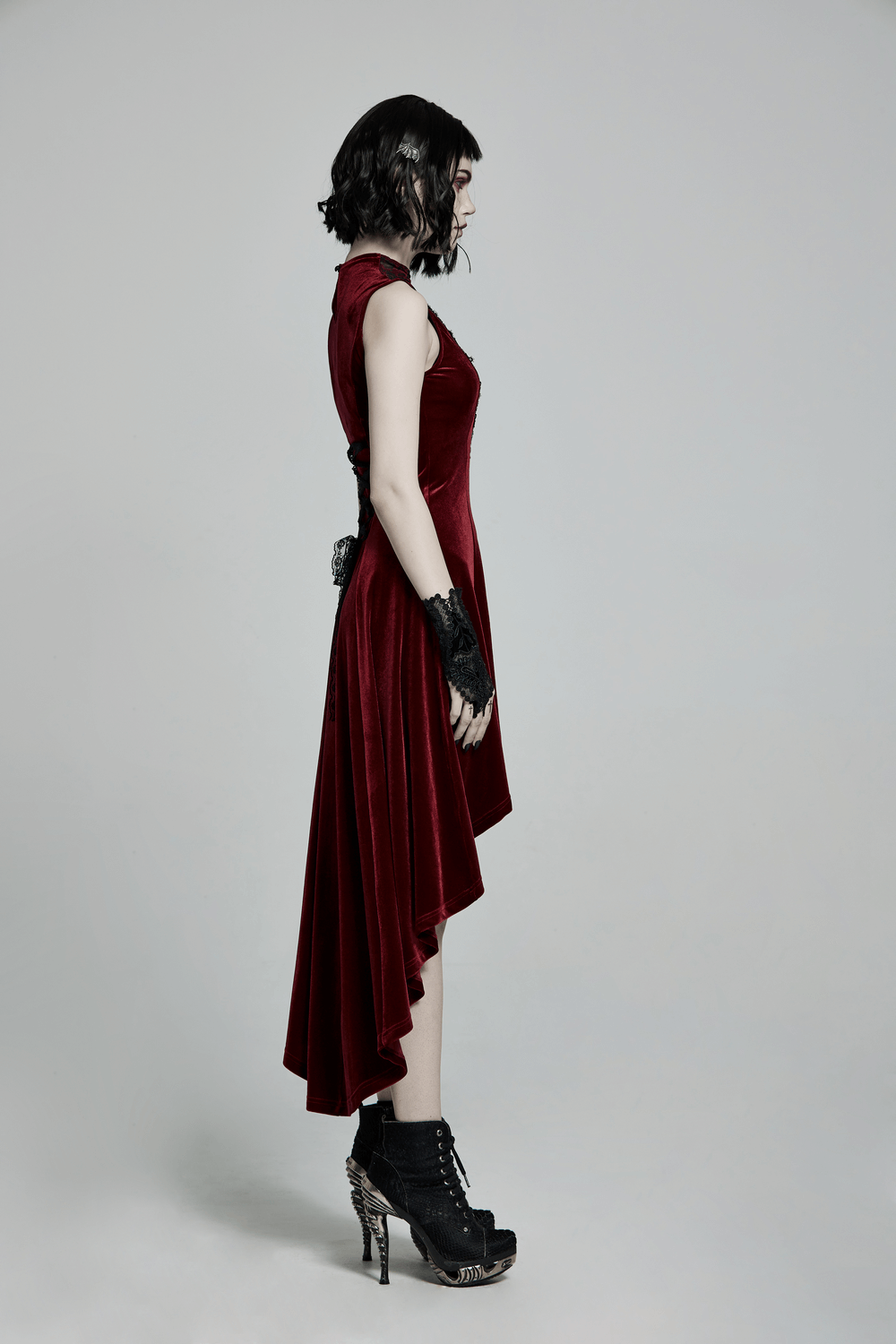 Vintage Style Red Velvet Dress With Lace Detail - image 11